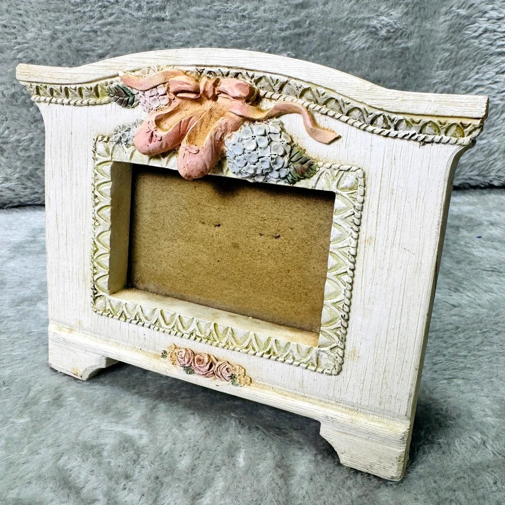 Vintage‎ Ballet Pointe Shoes Floral Resin Picture Frame Pink Cream Shabby Chic